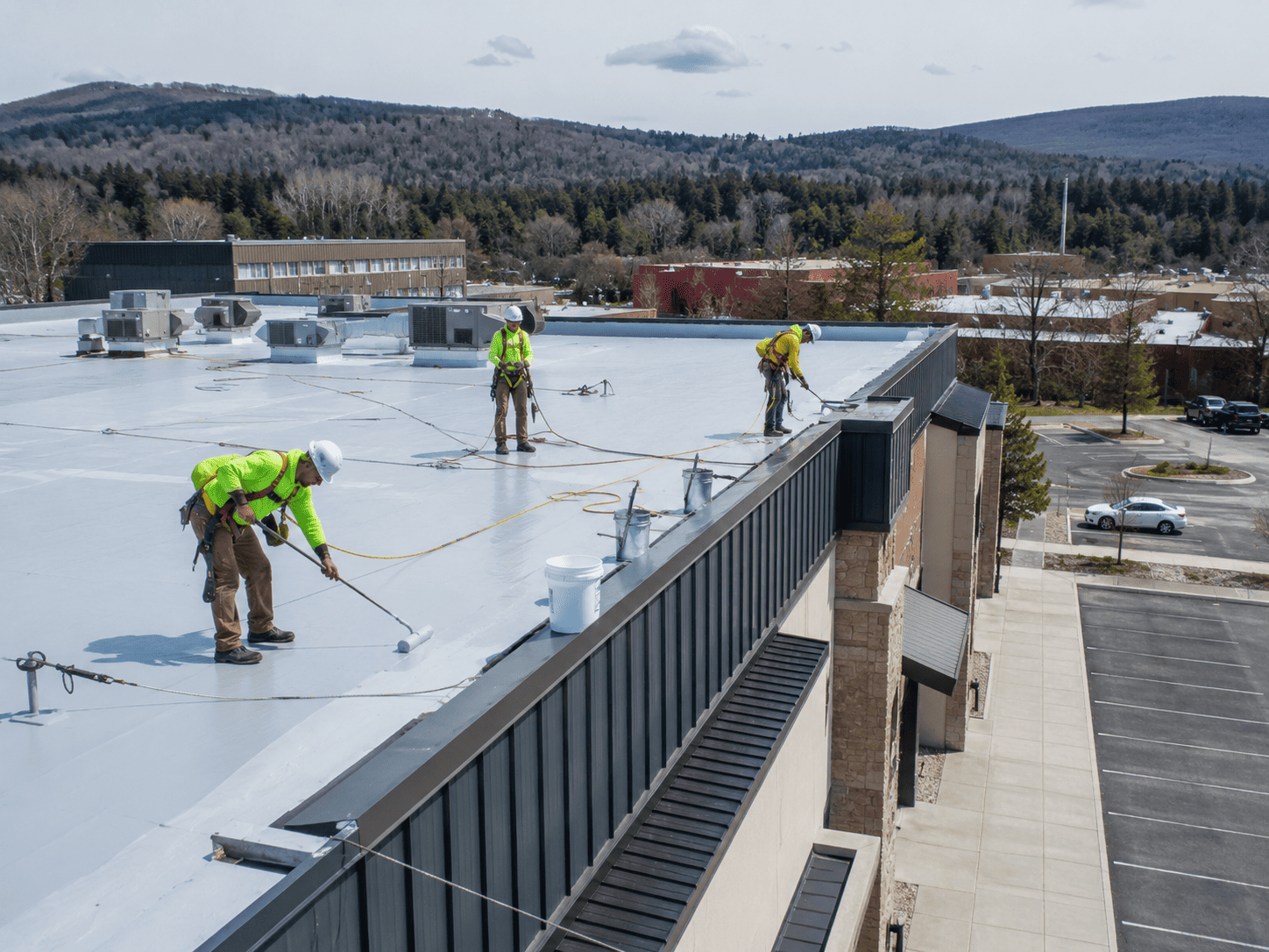 Commercial building roofing project in Benton Harbor, MI